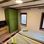 Vista - Private House With 3 Bedrooms & 3 Bathrooms Feriehus Oreshak (Lovech)