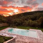 Vista - Private House With 3 Bedrooms & 3 Bathrooms Feriehus Oreshak (Lovech)